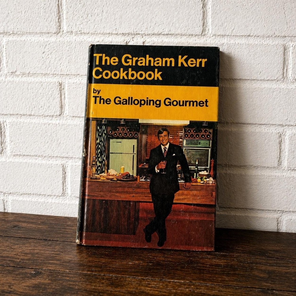 Graham Kerr Cookbook Galloping Gourmet Vintage 1960s MCM Retro Kitchen Hardcover - Picture 2 of 11